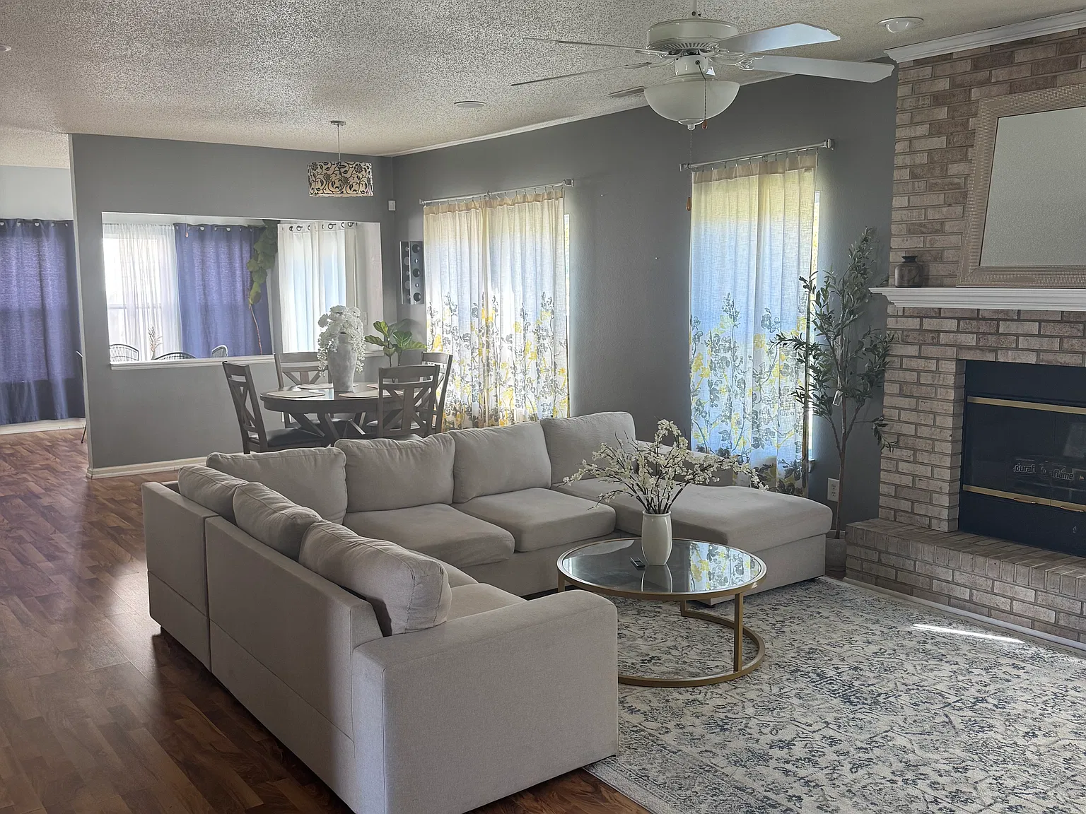 445 Dry Creek Cir — Photo 1