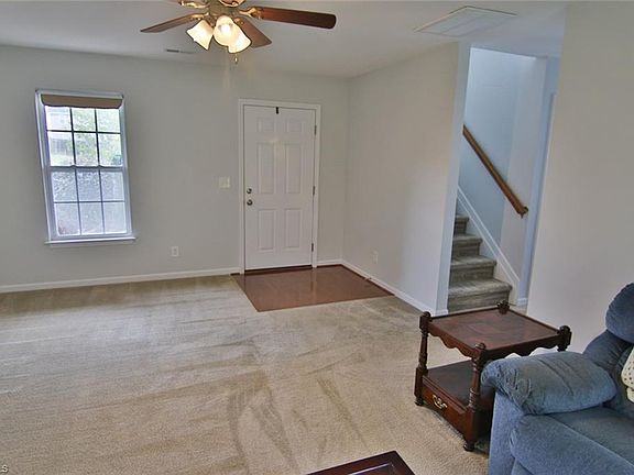 5th image of 648 Brassfield Dr