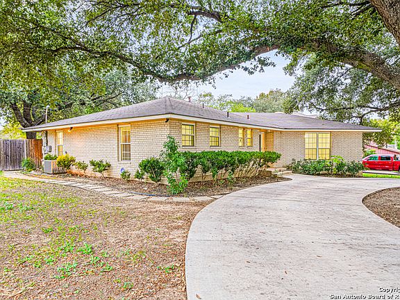2nd image of 3203 LURA LN