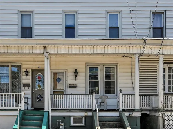 40 S Coal St, Pt Carbon, PA 17965