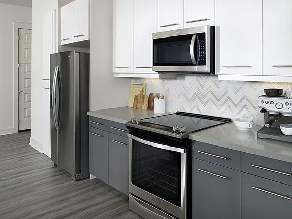 2nd image of 3235 Larimer St #8819562