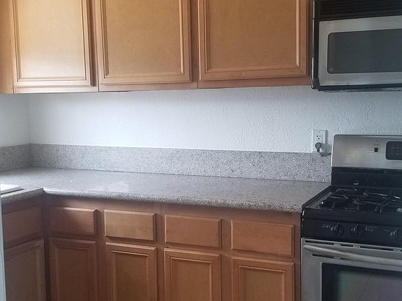3rd image of 12328 Lull St