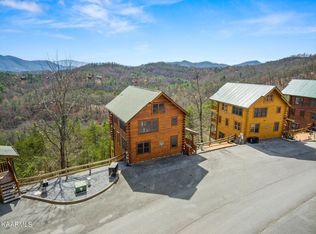2820 White Oak Ridge Ln, Sevierville, TN 37862