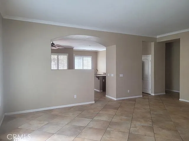 2 bed, 1966 sqft, $3,600 — Photo 3