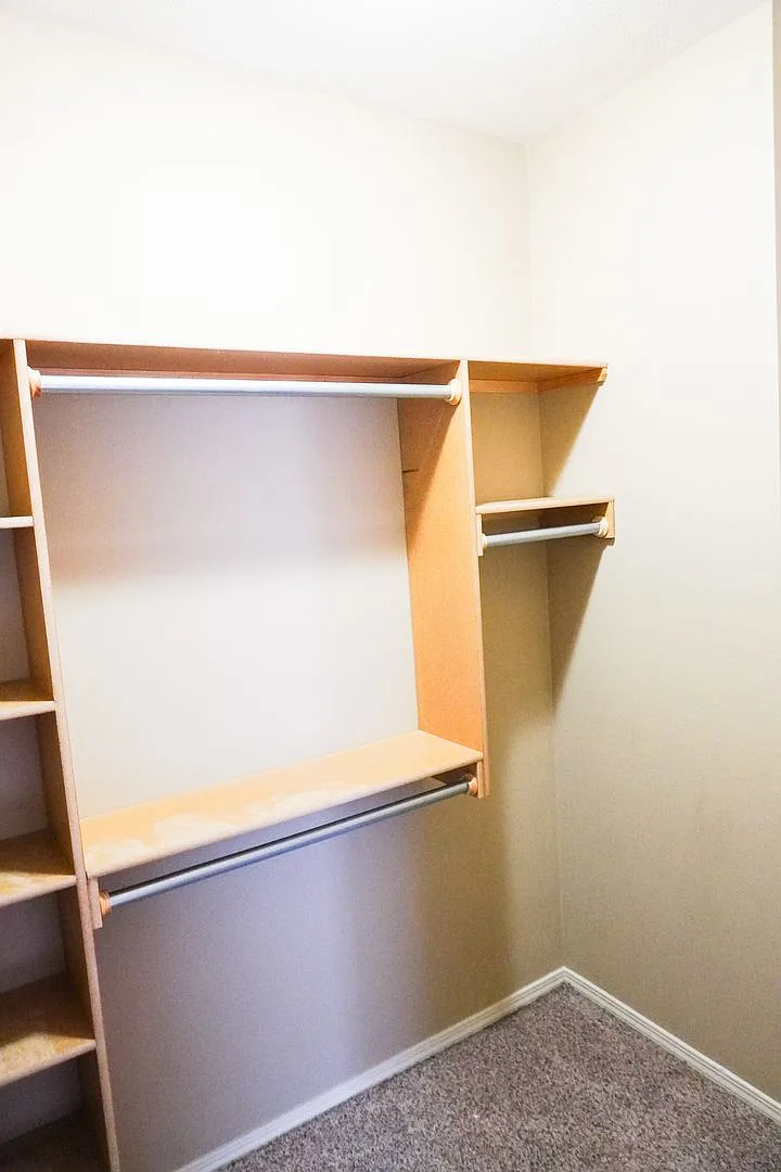 3-Bed Duplex W Garage, Yard, Balcony - Move In Special! — Photo 2