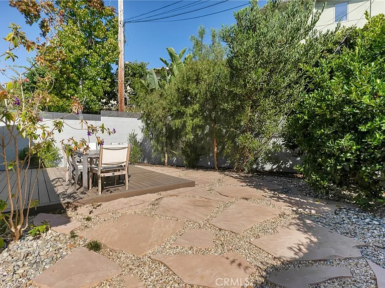 7841 W 83rd St — Photo 47