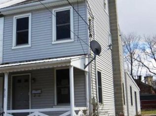 910 Grofftown Rd, Lancaster, PA 17602