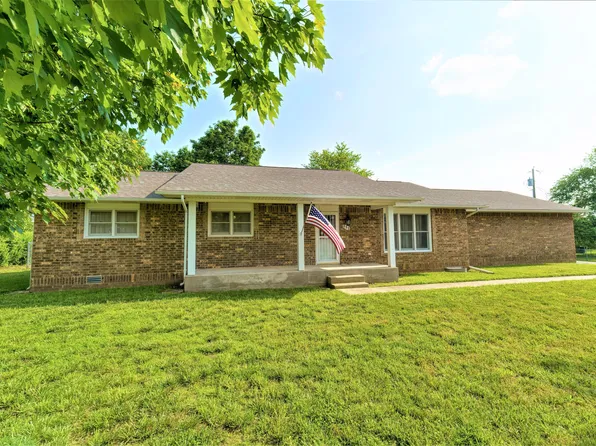 326 W Hawthorne Street, Aurora, MO 65605