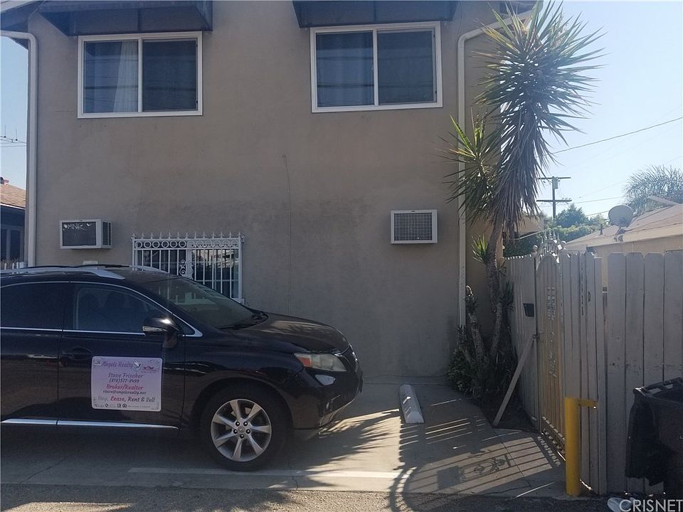 1st image of 14438 Emelita St #D