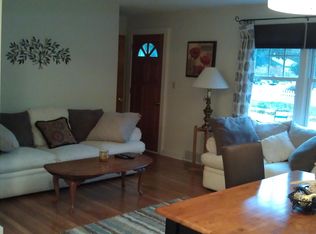 51 Black Point Rd, Niantic, CT 06357