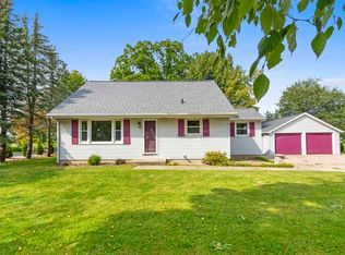 2959 Lark Rd, Greenleaf, WI 54126