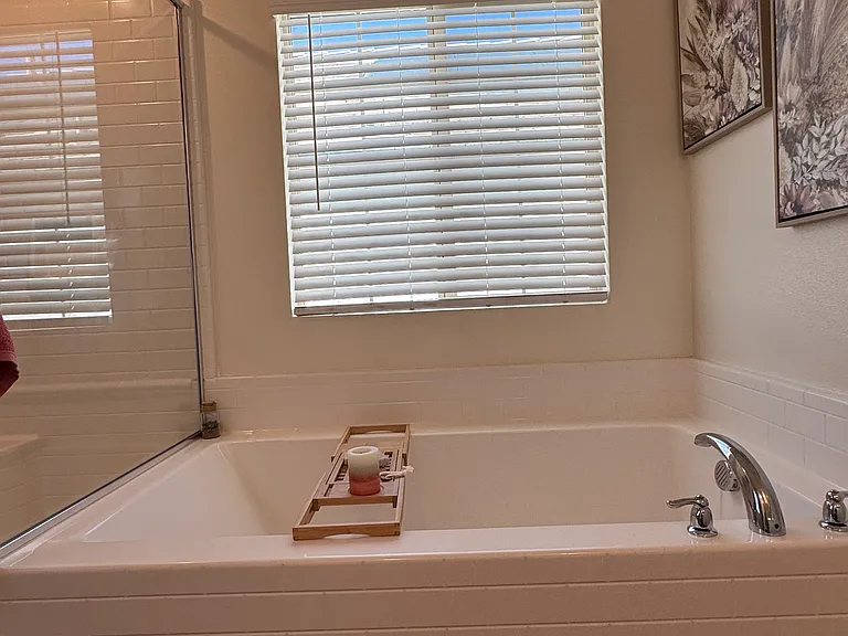Wyndham Ln — Photo 18