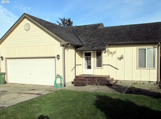 162 13th St SW, Bandon, OR 97411