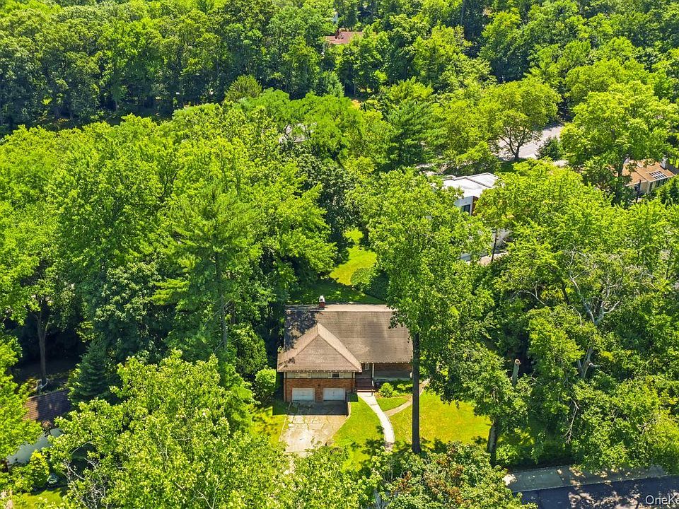 1st image of 80 Nassau Drive