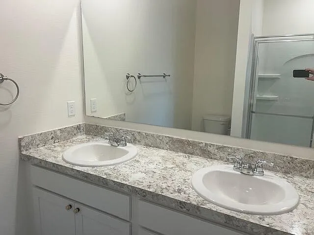 12152 SW Rimini Way — Photo 32