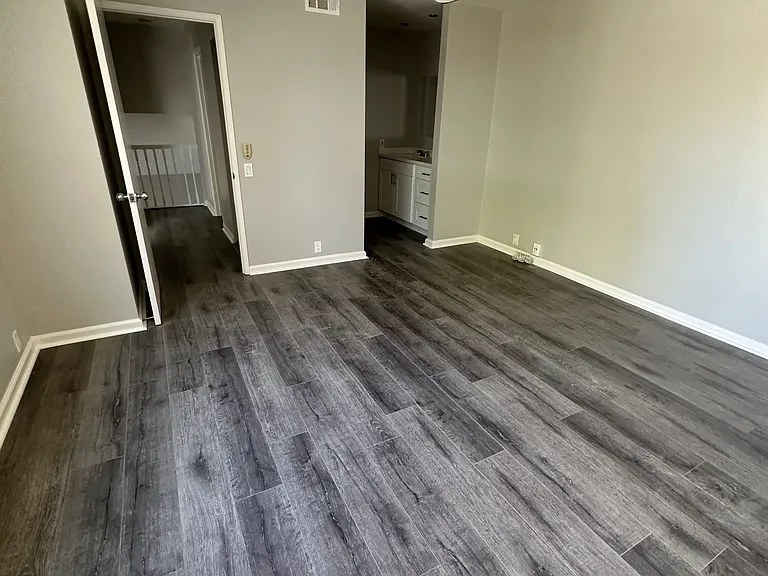 11043 Clairemont Mesa Blvd — Photo 24