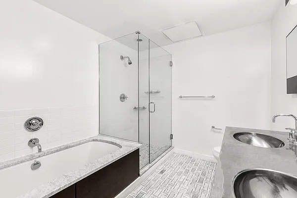 Rented by Douglas Elliman | media 24