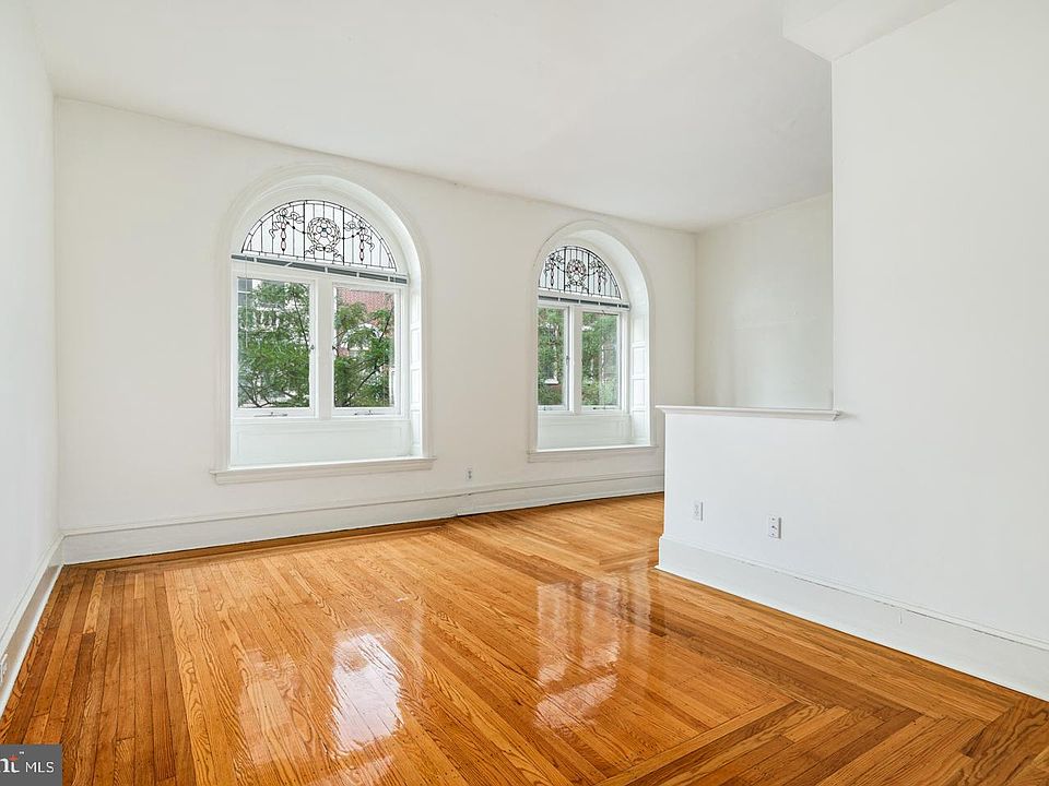1st image of 1530-32 Spruce St #221