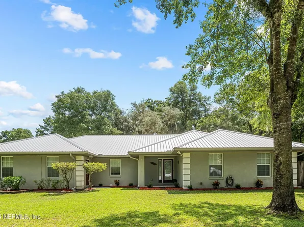 102 CARLOS Court, Palatka, FL 32177