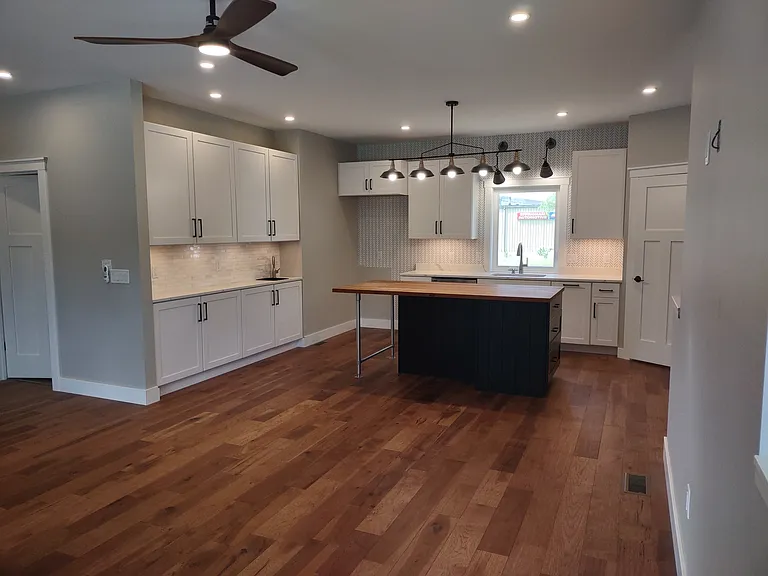 302 W Crawford Ave — Photo 4