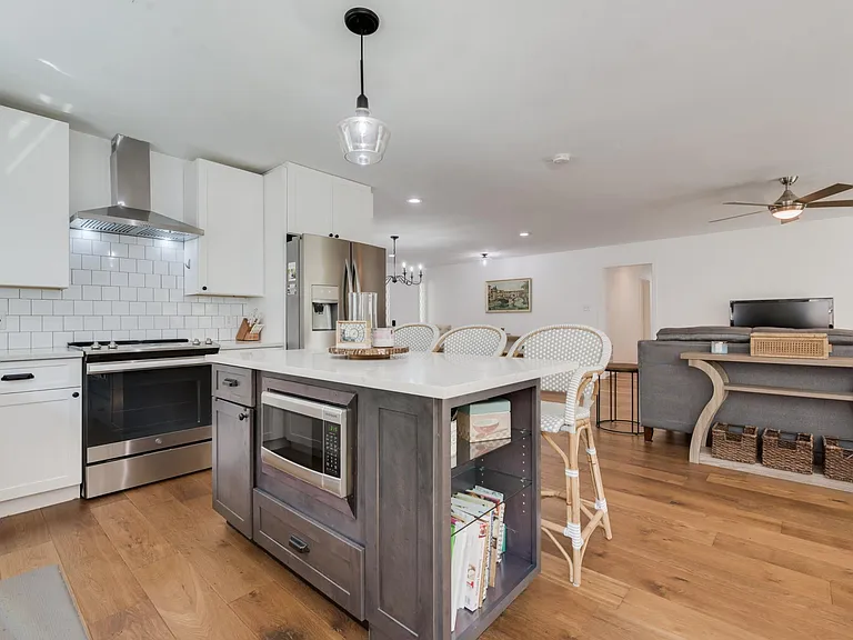10047 Briarwild Ln — Photo 18