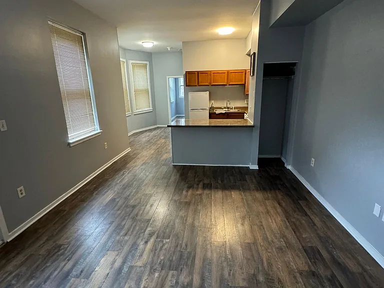 19 1/2 N 4th St #3R — Photo 5