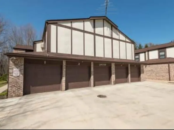 29379 Detroit Rd APT 4, Westlake, OH 44145
