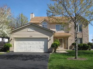 516 Ladysmith Rd, Bartlett, IL 60103