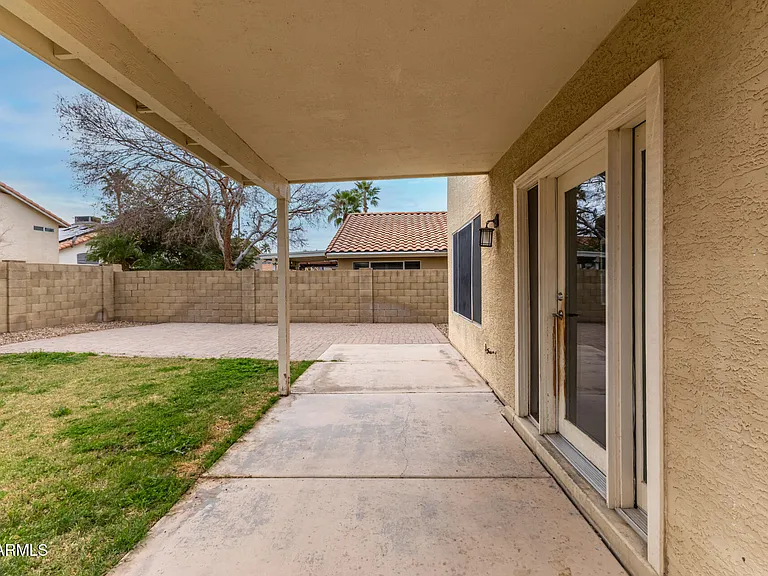 1343 E Angela Dr — Photo 35