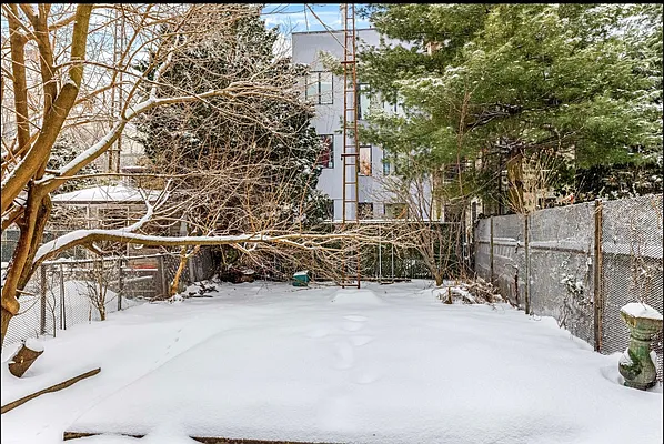 Rented by Douglas Elliman | media 48