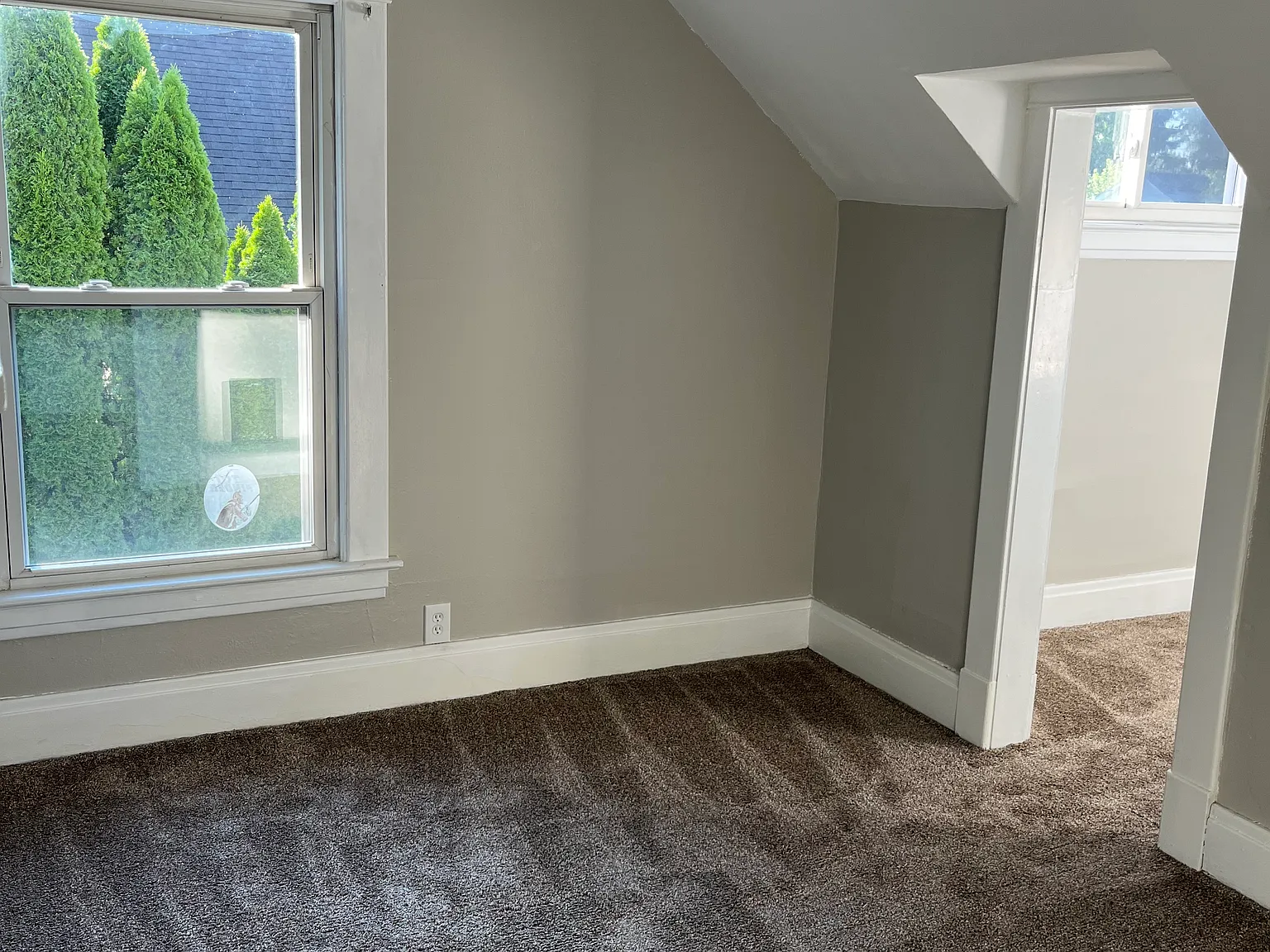 2 bed, 1400 sqft, $1,700 — Photo 3