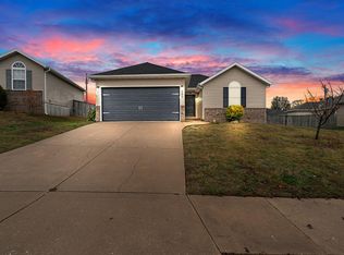 503 W Woodbine Rd, Nixa, MO 65714