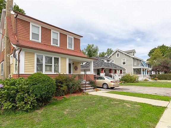 5th image of 16 Oakwood Blvd