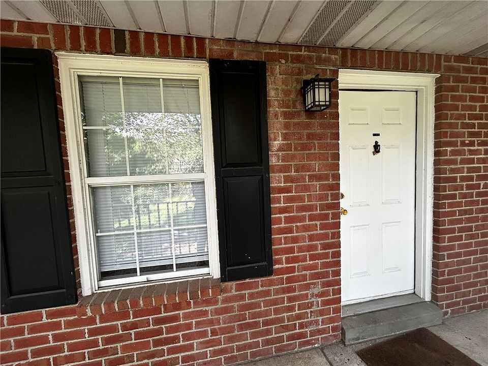 1st image of 156 E University Dr APT F203