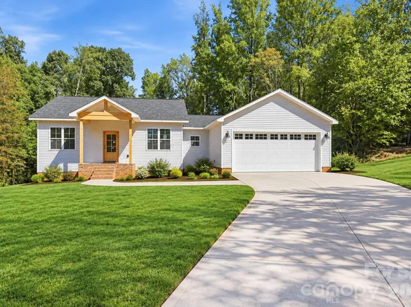 3637 State Highway 10 E, Claremont, NC 28610