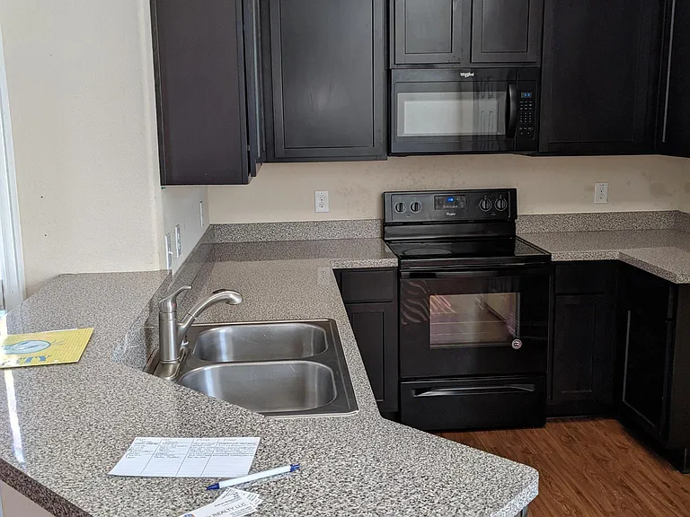 380 Woodgrove Dr #A — Photo 26