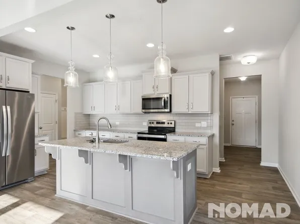 8620 River Ridge Dr, Charlotte, NC 28213