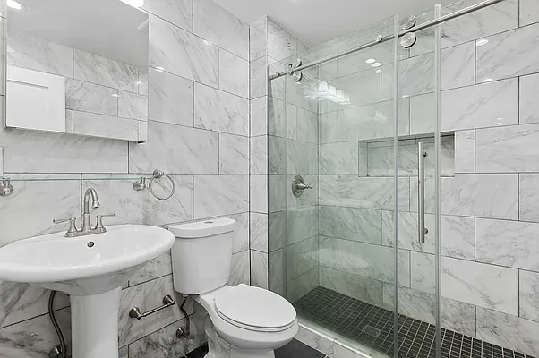 Rented by Dalan Rentals | media 18