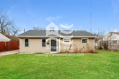 3921 Palmerston Ave Photo 1