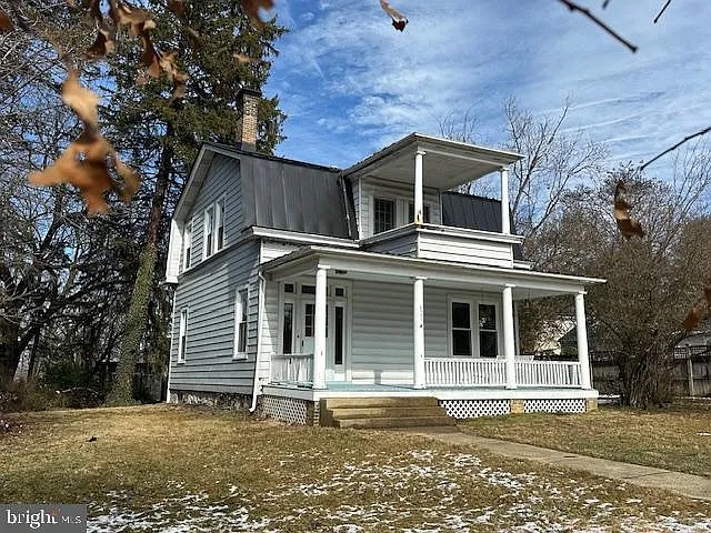421 W Main St photo 1