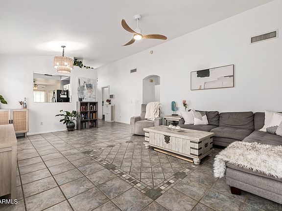 3rd image of 6614 W DESERT HOLLOW Drive