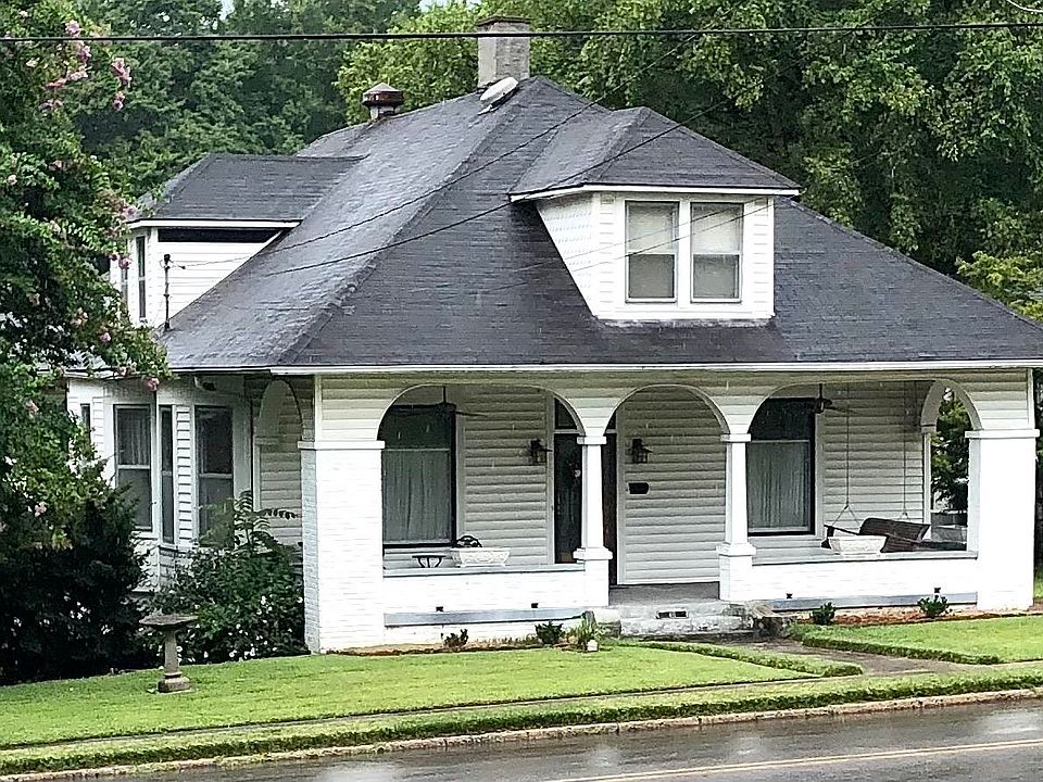 1st image of 411 Sampson Ave