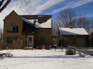 49 Hillside Rd, Poughquag, NY 12570