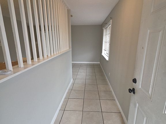 2nd image of 2604 Tifton St #2604