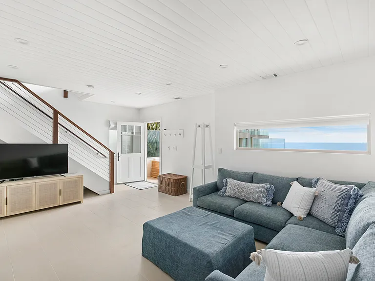31671 Sea Level Dr — Photo 18