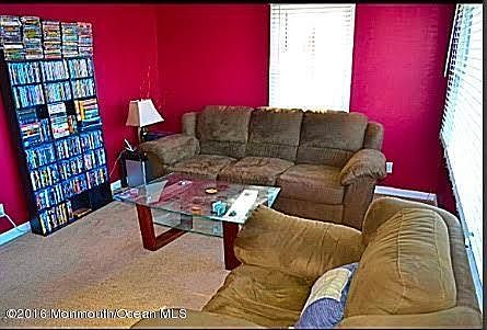 5th image of 65 Crest Dr