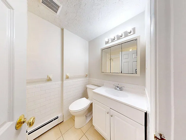 Stonebridge Apartments — Photo 9