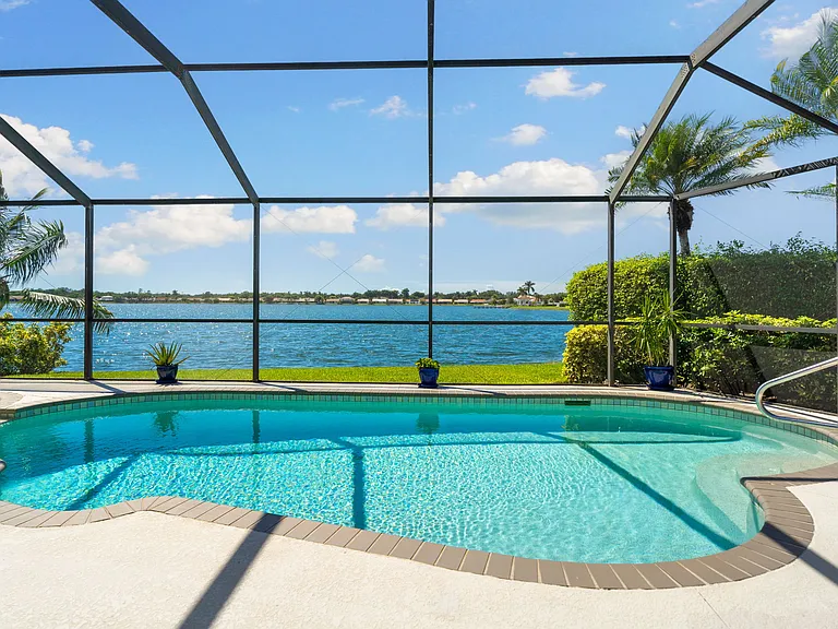 7487 Mill Pond Cir — Photo 15