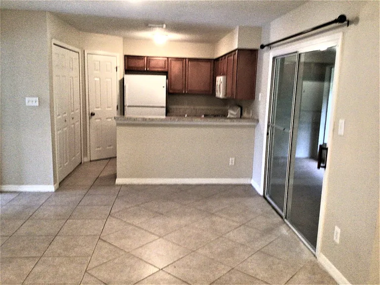 821 Park Trail Dr — Photo 8