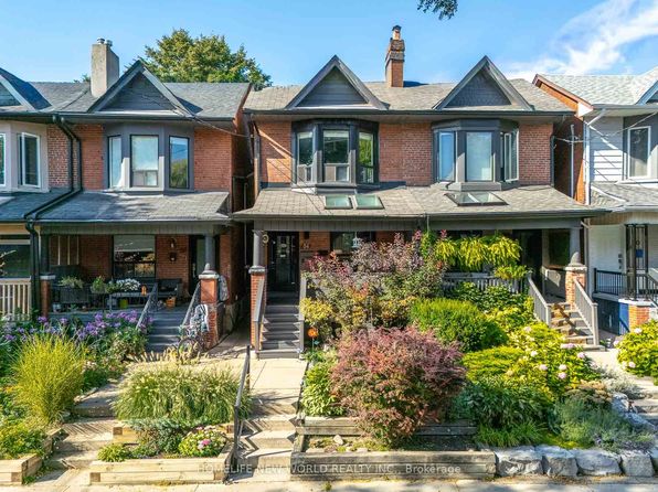 54 Marchmount Rd, Toronto, ON M6G 2A9